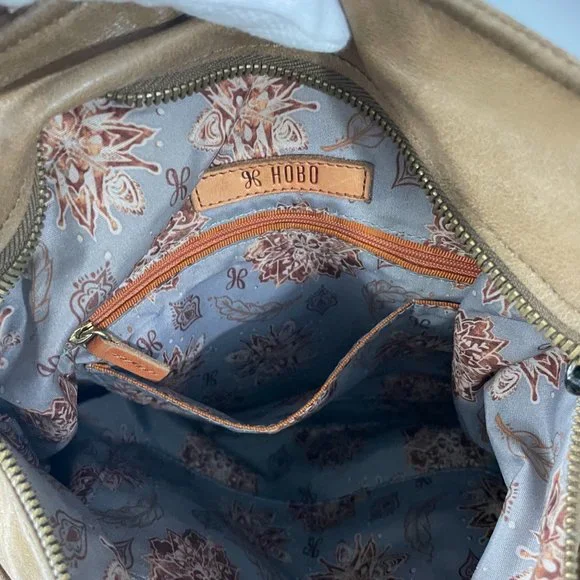 Hobo Angler Crossbody Bag - Picture 14 of 16